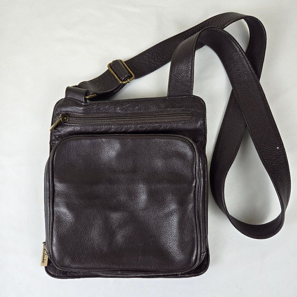 Clarks Dark Brown Leather Crossbody Bag Zippered Sections Adjustable Strap